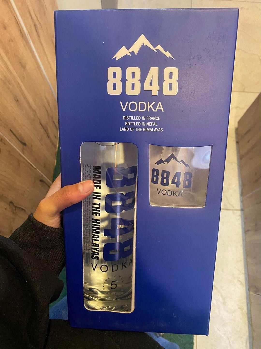 8848